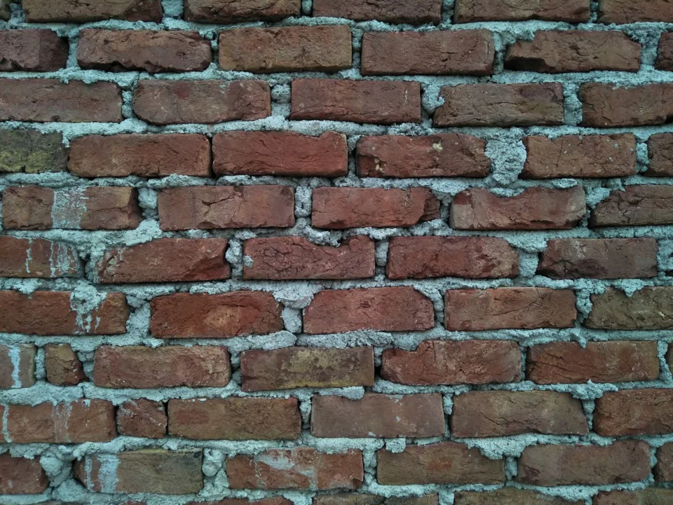 Những bao xi măng xếp ngay ngắn